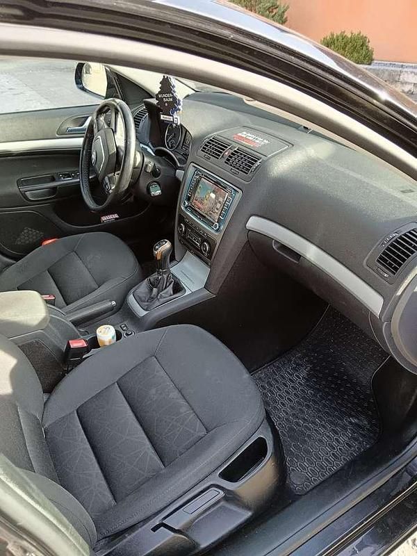 Brugt Skoda Octavia Elegance 160 HK (117 kW) 2011 Sort Sedan