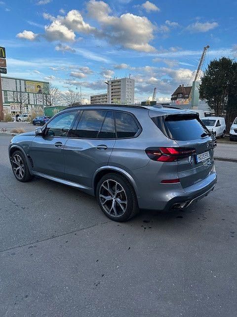 Gebraucht BMW X5 Performance 352 PS (258 kW) 2024 Grau SUV