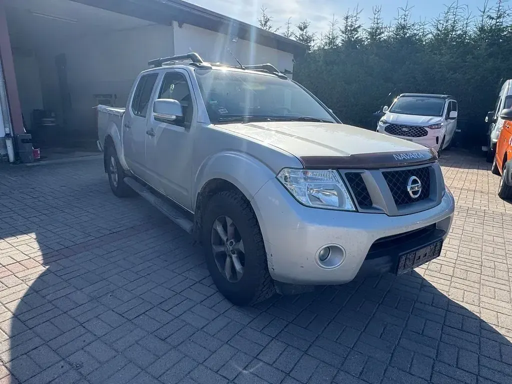 Gebraucht Nissan Navara Platinum 190 PS (139 kW) 2015 Silber Pickup