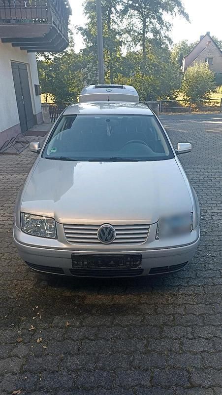 Gebraucht 2001 VW Bora Limousine | 1.000 € (Guter Preis) - Bild 1/4