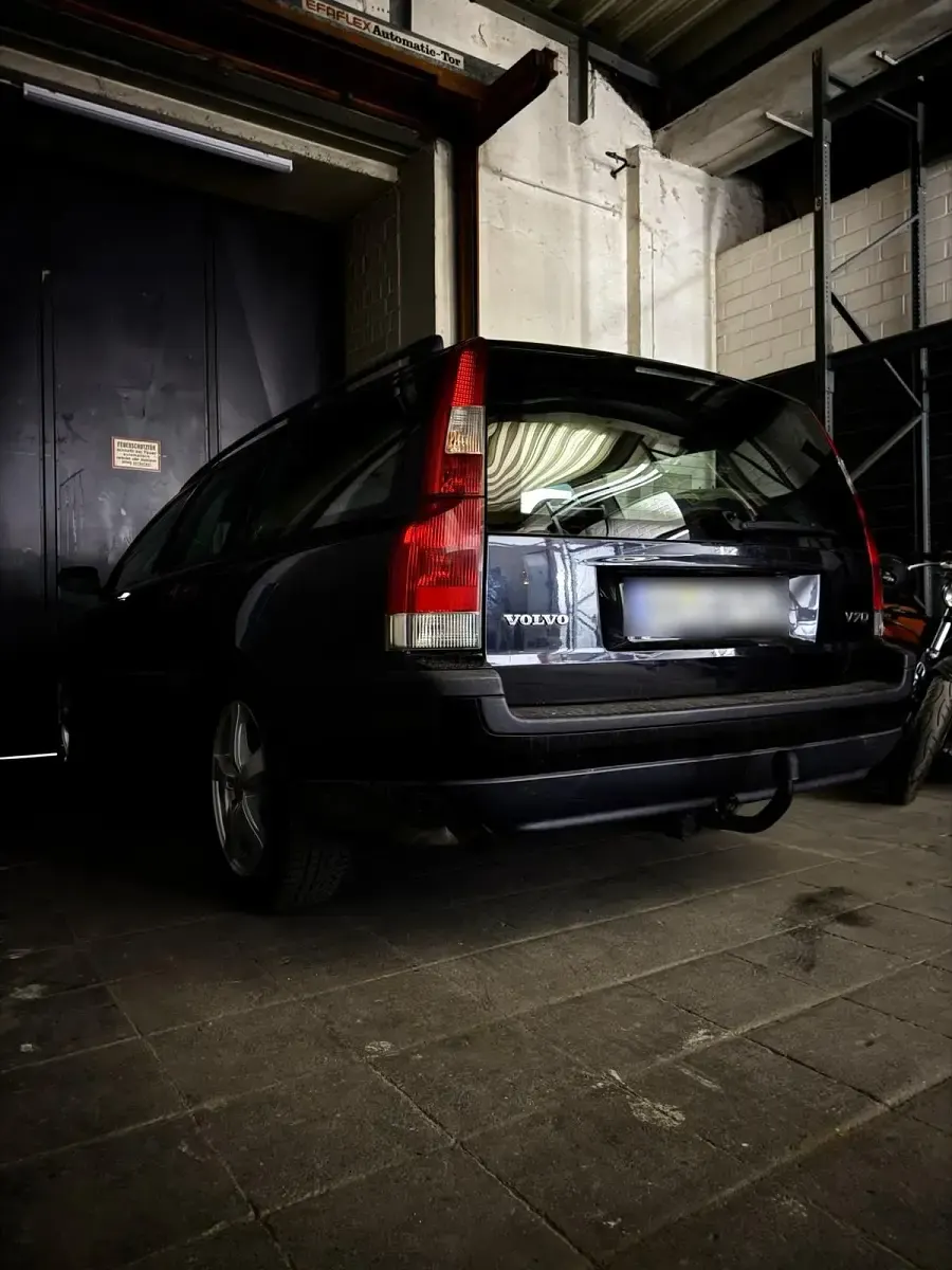 Używany Volvo V70 163 KM (119 kW) 2003 Czarny Kombi