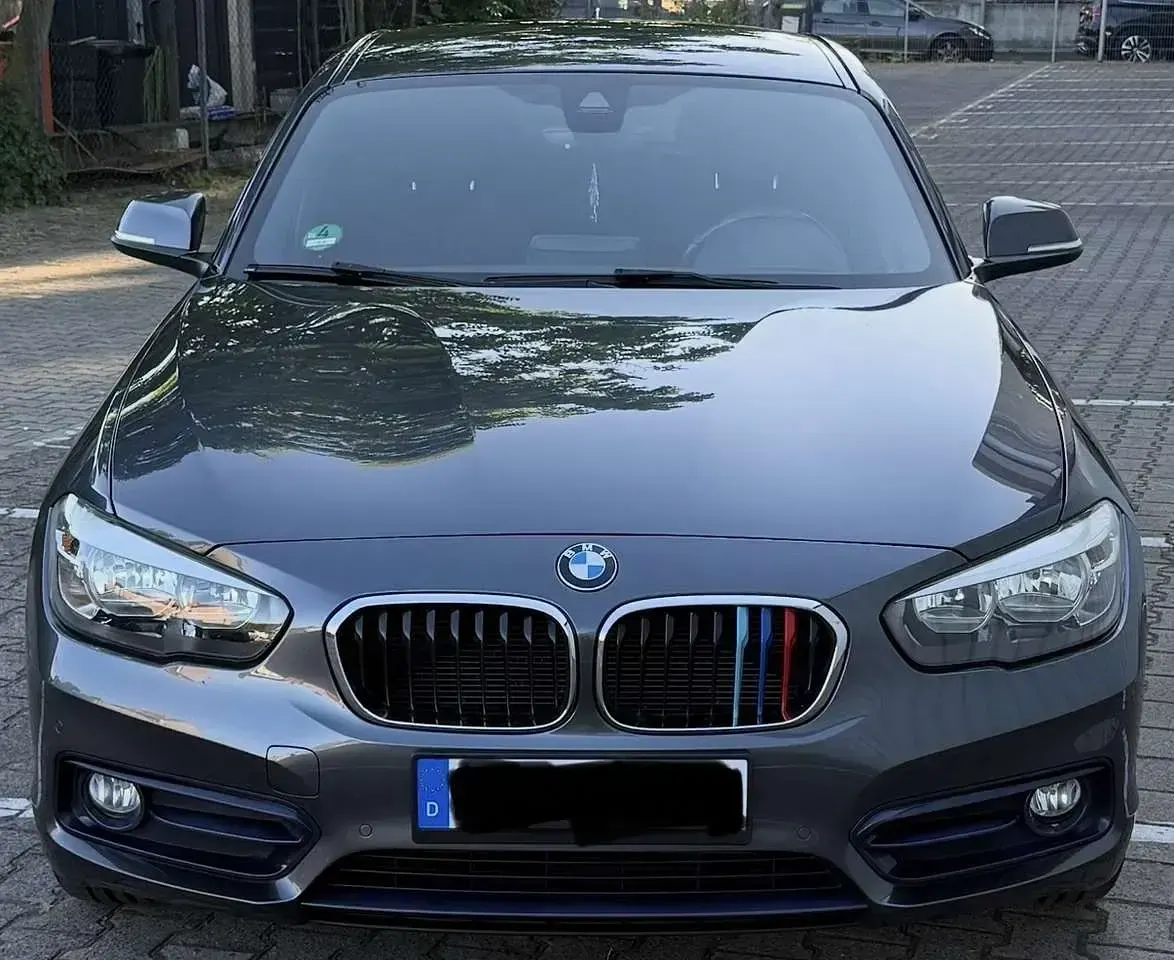 Gebraucht BMW 118 Sport Line 136 PS (100 kW) 2016 Grau Kleinwagen