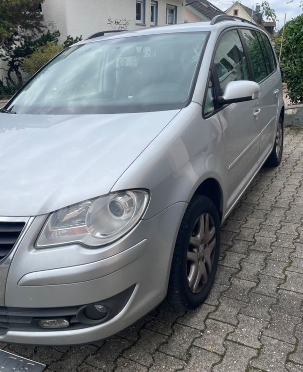 Gebraucht VW Touran 105 PS (77 kW) 2008 Silber Van / Kleinbus