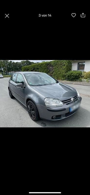 Grau Gebraucht 2006 VW Golf V Limousine | 4.400 € - Bild 1/4