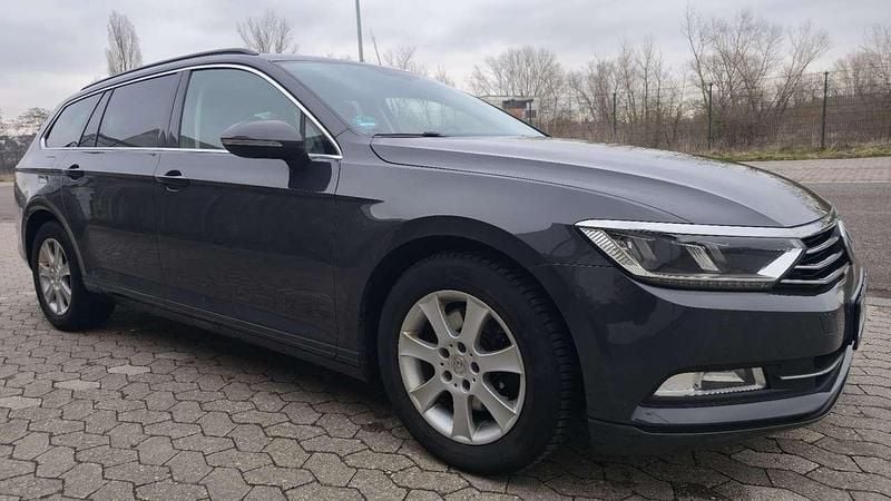 Gebraucht VW Passat Comfortline 150 PS (110 kW) 2015 Kombi