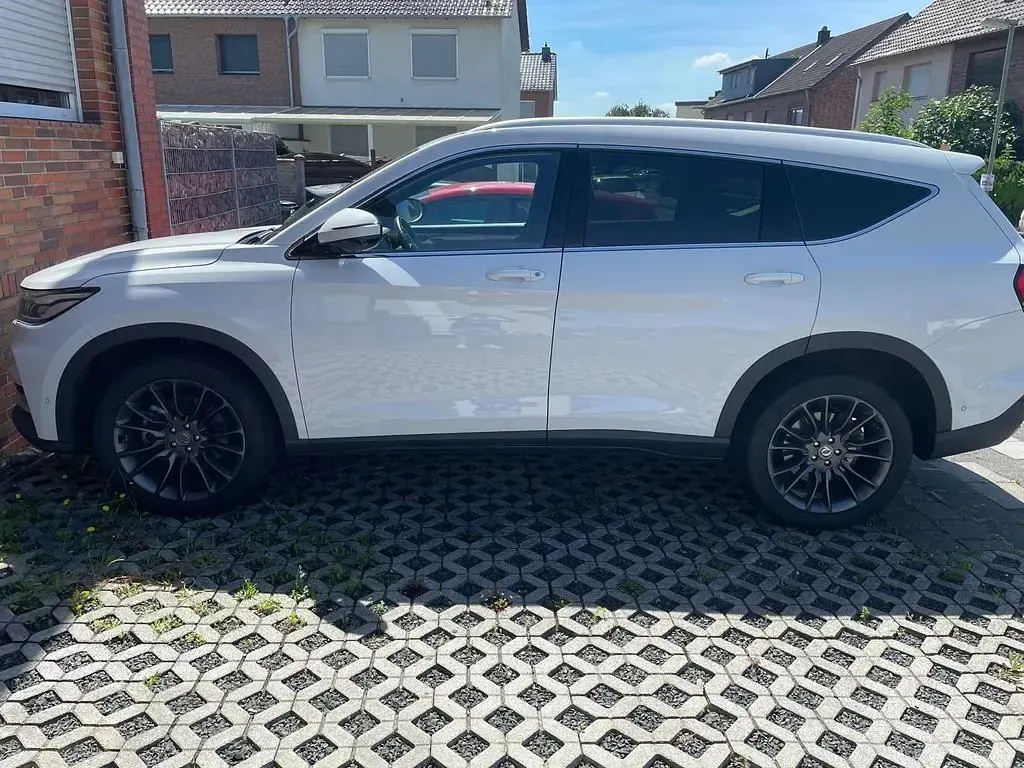 Gebraucht DFSK Fengon 220 PS (161 kW) 2023 Weiß SUV