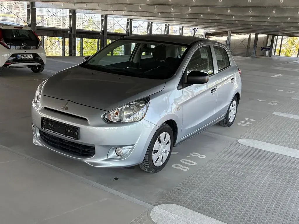 Gebraucht Mitsubishi Space Star Classic Collection 71 PS (52 kW) 2015 Grau Limousine