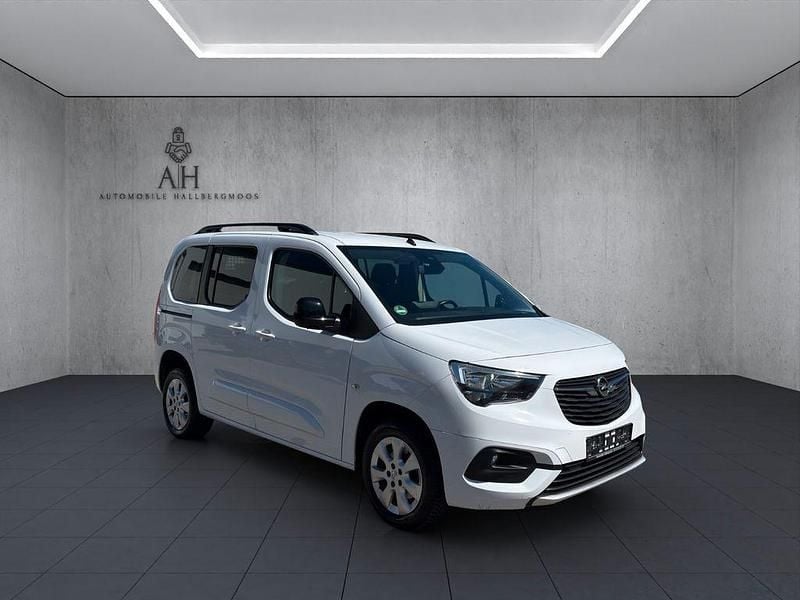 Gebraucht Opel Combo Life Ultimate 131 PS (96 kW) 2023 Weiß Van / Kleinbus
