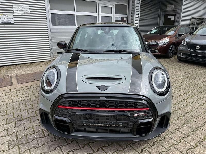 Gebraucht Mini John Cooper Works 231 PS (169 kW) 2022 Moonwalk grey (metallic) Kleinwagen