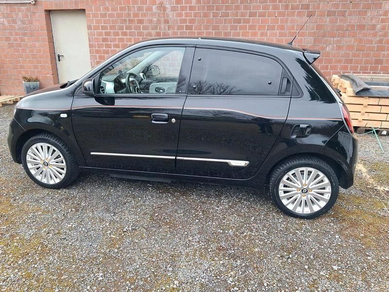 Gebraucht Renault Twingo Vibes 60 kW (82 PS) 2021 Schwarz Kleinwagen