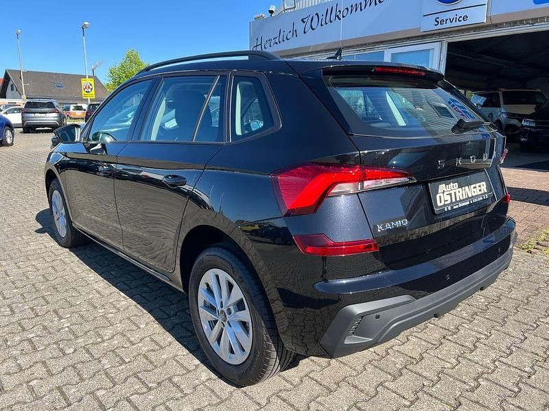 Neu Skoda Kamiq Essence 116 PS (85 kW) 2026 Schwarz SUV