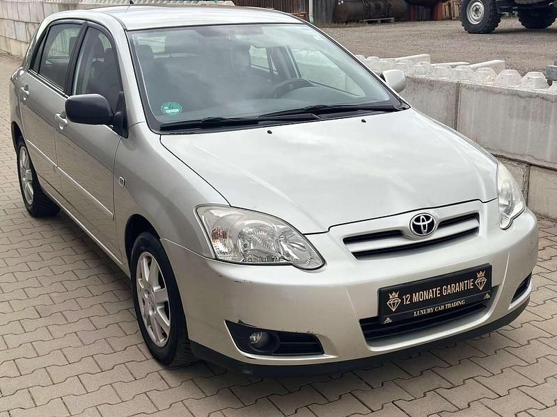 Gebraucht Toyota Corolla Edition 110 PS (80 kW) 2006 Silver metallic Kleinwagen