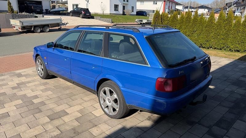 Usata Audi A6 140 CV (102 kW) 1997 Blu Station wagon