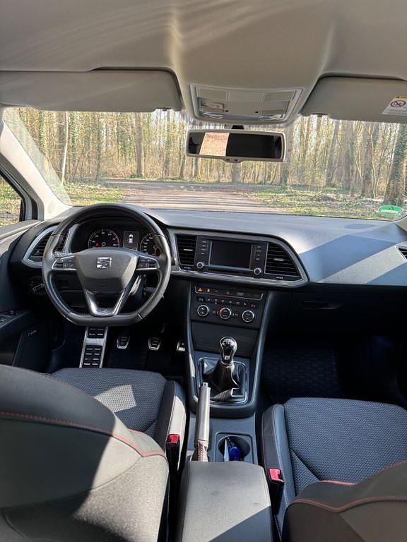 Gebraucht Seat Leon FR 140 PS (102 kW) 2013 Weiß Limousine