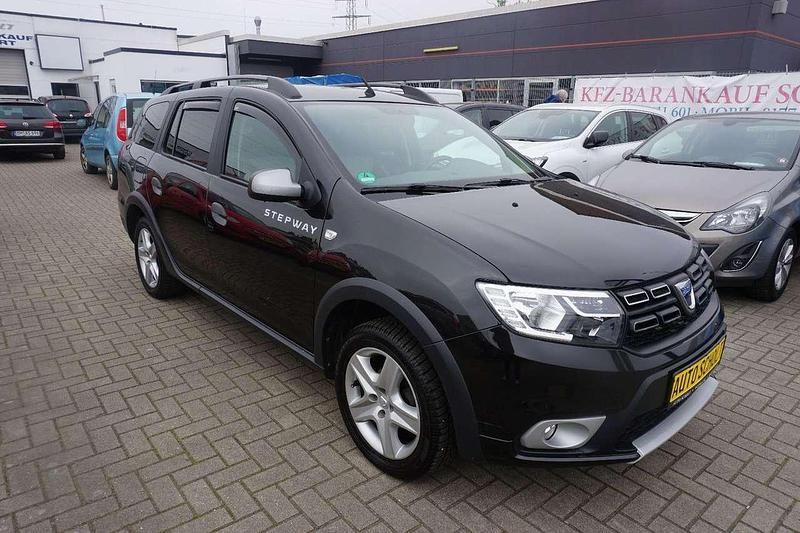 Gebraucht Dacia Logan MCV Stepway 90 PS (66 kW) 2020 Schwarz Kombi
