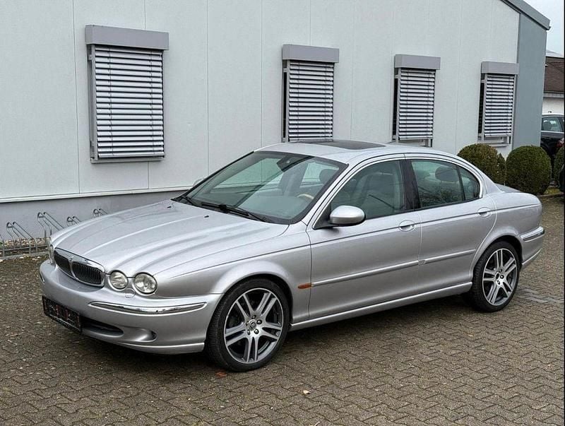Gebraucht Jaguar X-type Classic 230 PS (169 kW) 2003 Silber Limousine