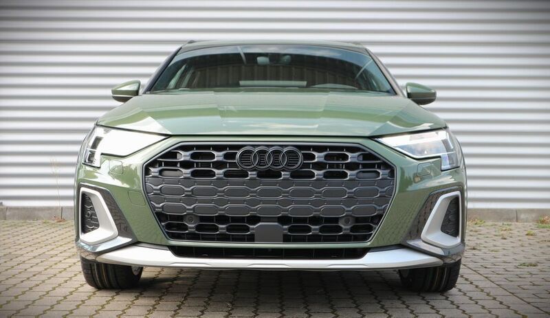 Gebraucht Audi A3 S-Line 150 PS (110 kW) 2024 Othercolor Kleinwagen