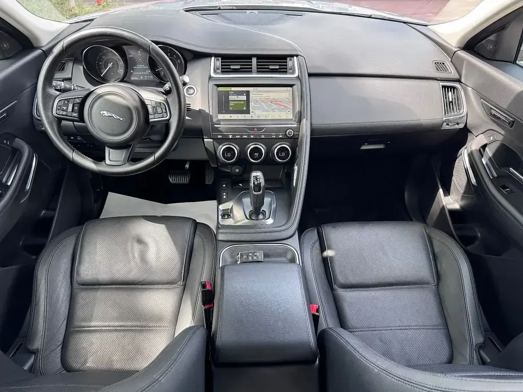 Gebraucht Jaguar E-Pace S 200 PS (147 kW) 2018 Indus/rhodium silver SUV