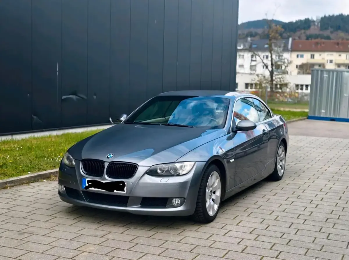 Occasion BMW 330 Cabriolet 272 ch (200 kW) 2008 Gris Cabriolet