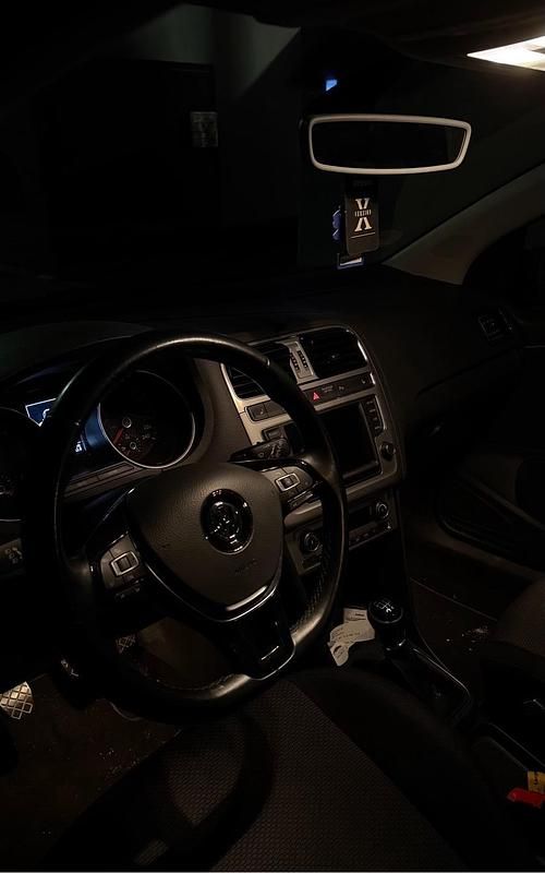 Gebraucht VW Polo 90 PS (66 kW) 2014 Schwarz Limousine