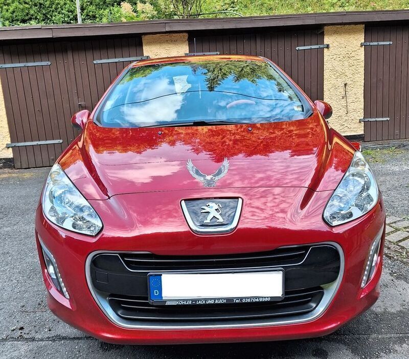 Rot Gebraucht 2011 Peugeot 308 Active Kleinwagen | 4.500 € (Fairer Preis) - Bild 1/4