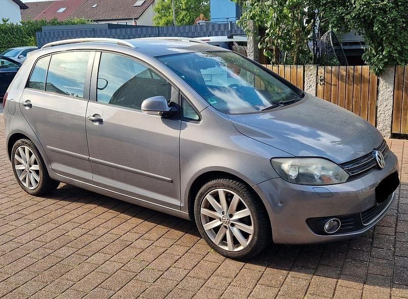 Grau Gebraucht 2009 VW Golf Plus Highline Van / Kleinbus | 9.300 € (Fairer Preis) - Bild 1/4