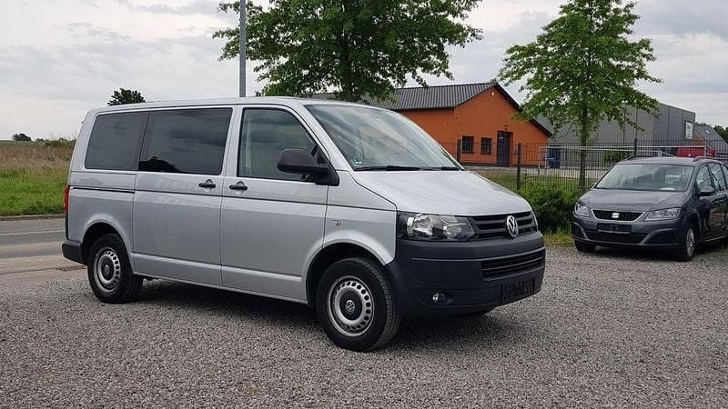 Gebraucht VW T5 140 PS (102 kW) 2015 Silber Van