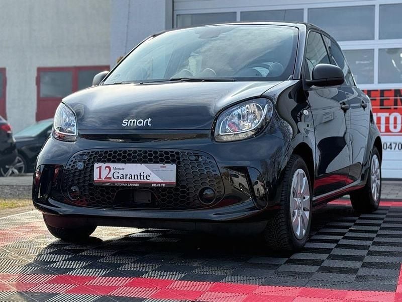 Gebraucht Smart ForFour Electric Drive 60 kW (82 PS) 2020 Schwarz Limousine