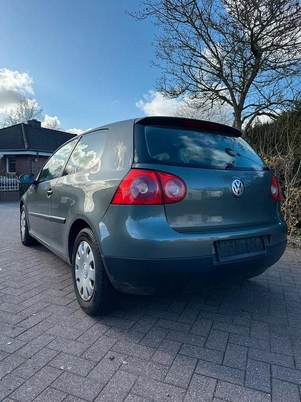 Gebraucht VW Golf IV 75 PS (55 kW) 2004 Grau Limousine