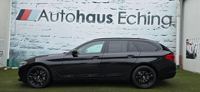 Schwarz Gebraucht 2020 BMW 530 Sport Line Limousine | 30.450 € (Guter Preis) - Bild 1/4