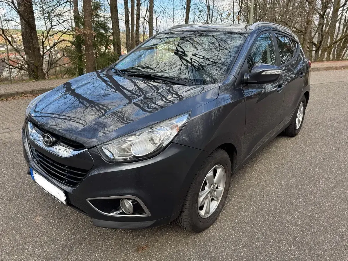Gebraucht Hyundai ix35 Style 184 PS (135 kW) 2011 Grau SUV
