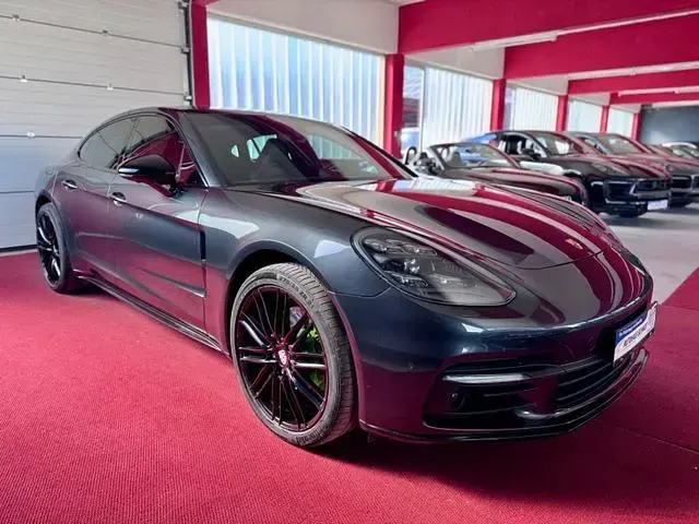 Gebraucht Porsche Panamera 4S Sport 421 PS (309 kW) 2017 Vulkangraumetallic Kleinwagen