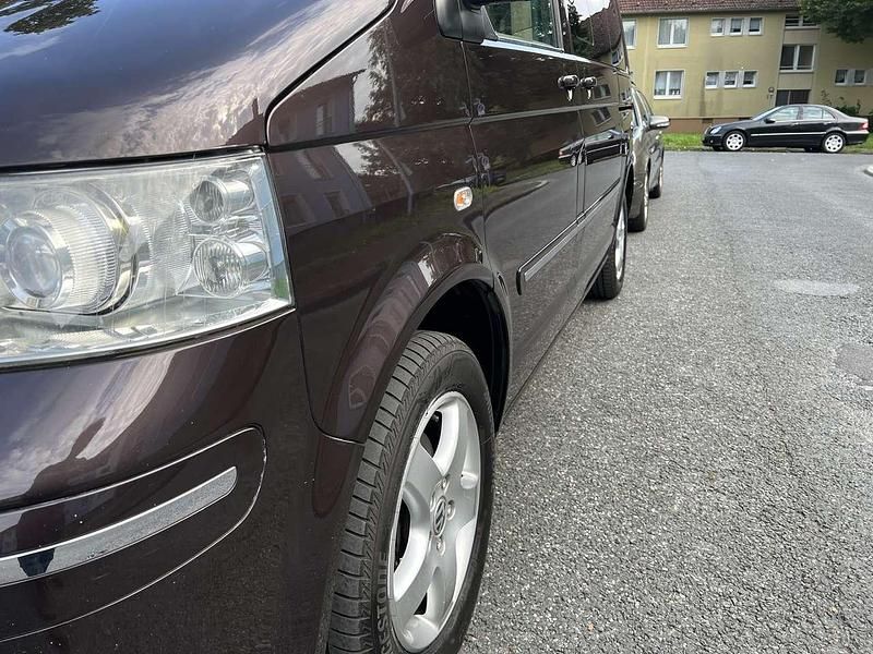 Gebraucht VW Multivan Highline 174 PS (127 kW) 2009 Van