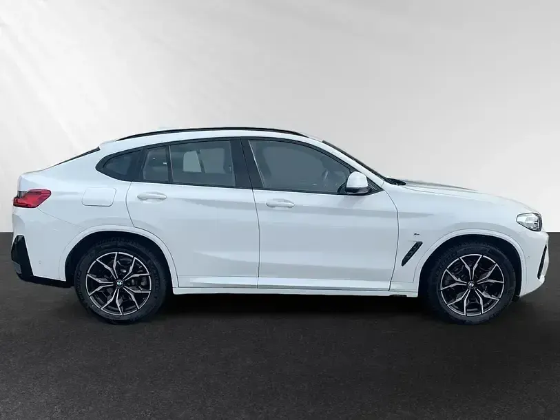 Używany BMW X4 Efficient Dynamics 190 KM (139 kW) 2024 Biały SUV