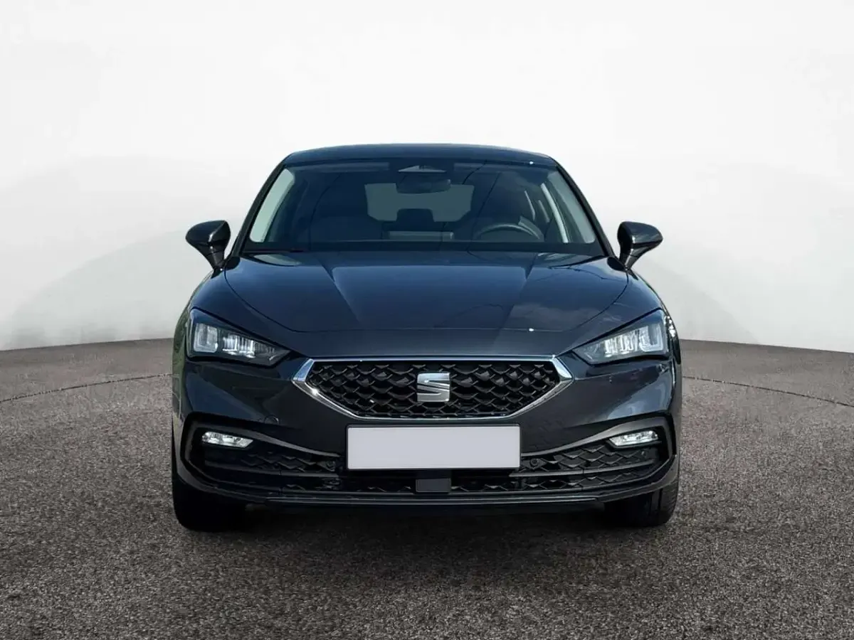 Gebraucht Seat Leon Style 150 PS (110 kW) 2026 Magnetic grau Limousine