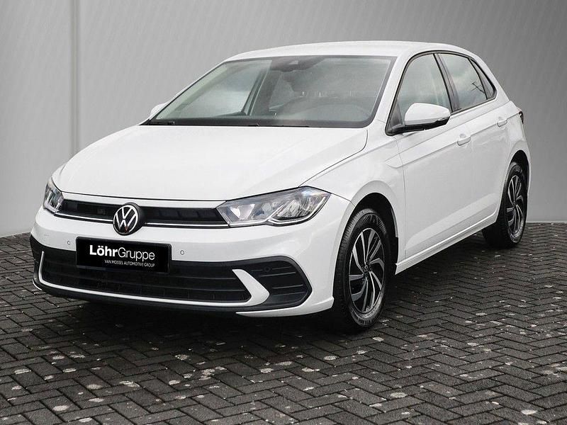 Gebraucht VW Polo Life 95 PS (69 kW) 2023 Weiß Kleinwagen