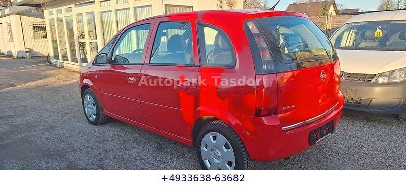 Gebraucht Opel Meriva Edition 105 PS (77 kW) 2009 Rot Van / Kleinbus