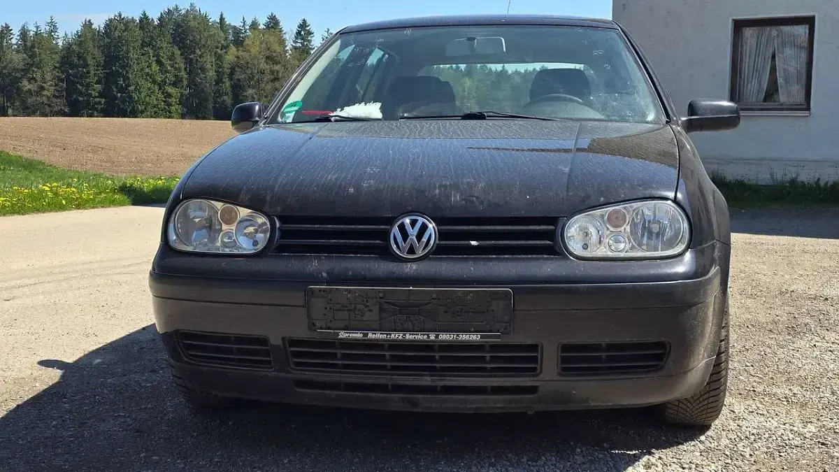 Usata VW Golf IV 75 CV (55 kW) 2000 Blu Berlina