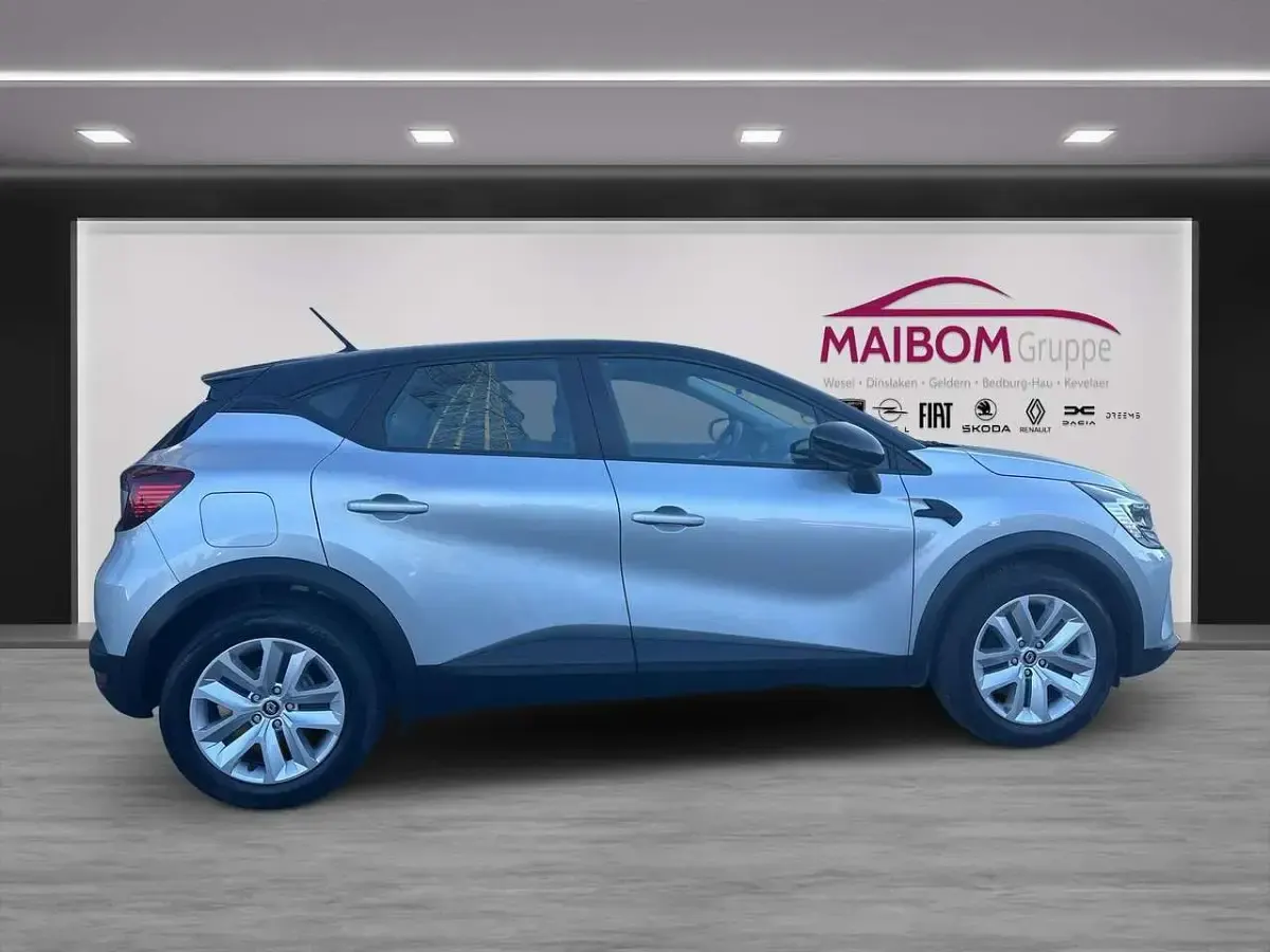 Gebraucht Renault Captur Zen 91 PS (66 kW) 2021 Grey kqa + black gne SUV