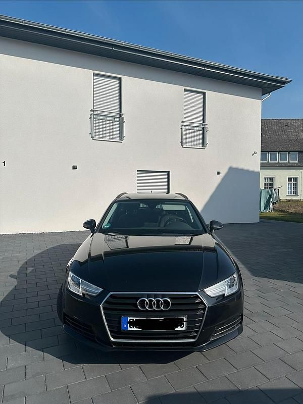 Gebraucht Audi A4 150 PS (110 kW) 2016 Schwarz Kombi