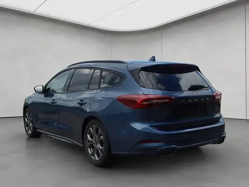 Gebraucht Ford Focus ST-Line X 155 PS (114 kW) 2024 Blau Kombi