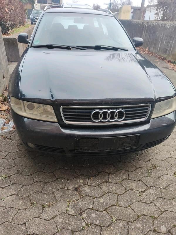 Gebraucht Audi A4 150 PS (110 kW) 2000 Schwarz Kombi