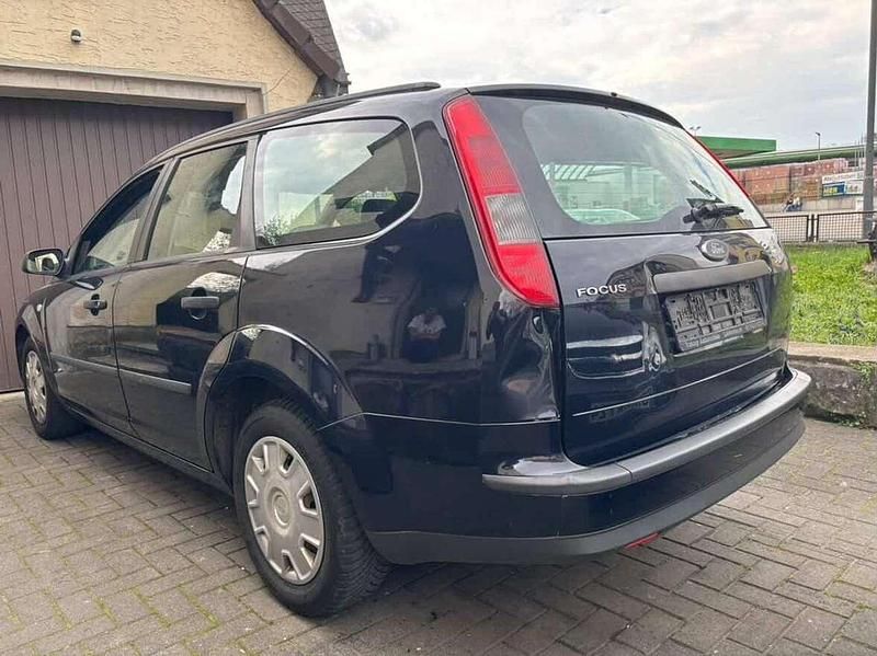 Gebraucht Ford Focus Trend 80 PS (58 kW) 2005 Kombi