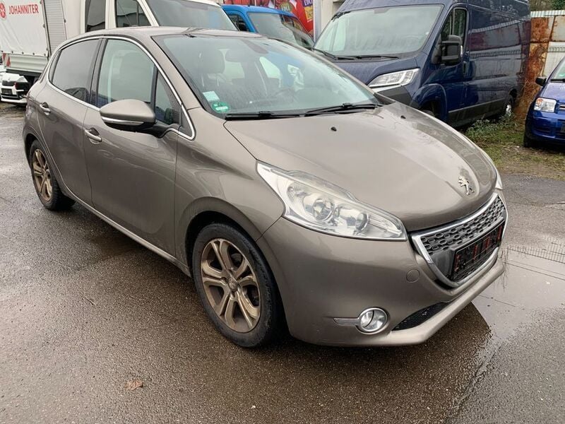 Gebraucht Peugeot 208 Allure 120 PS (88 kW) 2013 Grau Kleinwagen
