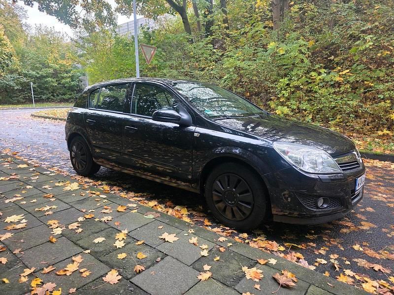 Gebraucht Opel Astra 90 PS (66 kW) 2007 Schwarz Limousine