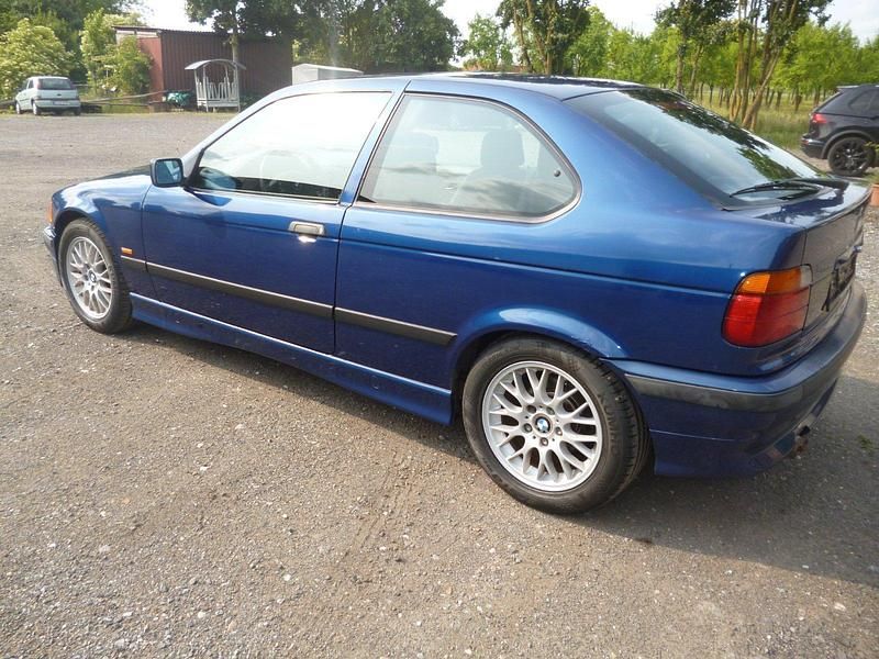 Gebraucht BMW 323 170 PS (125 kW) 1999 Blau Coupé