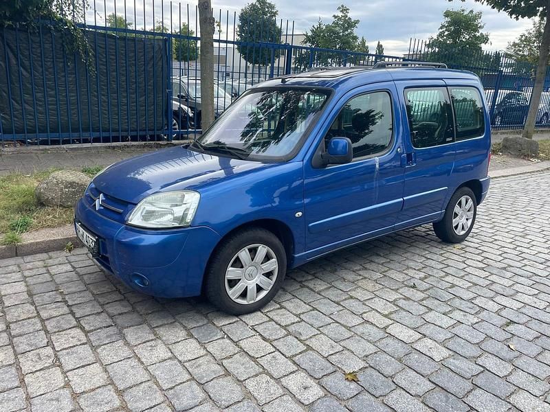Blau Gebraucht 2006 Citroën Berlingo Van / Kleinbus | 1.750 € - Bild 1/4