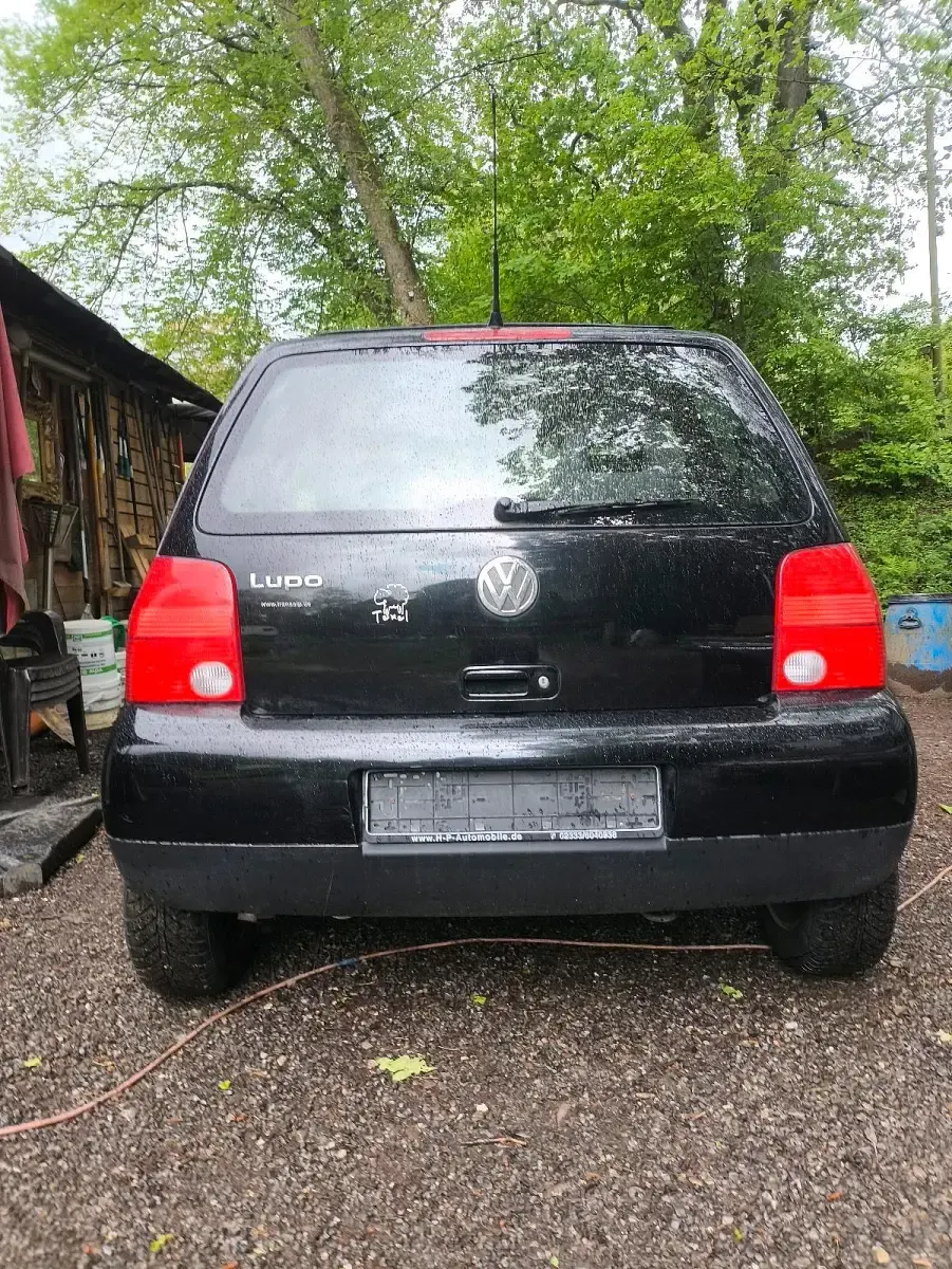 Używany VW Lupo 60 KM (44 kW) 2004 Czarny Hatchback