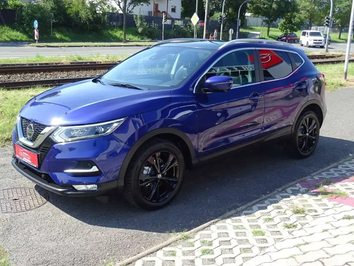 Gebraucht Nissan Qashqai Tekna 116 PS (85 kW) 2018 Ink blue SUV
