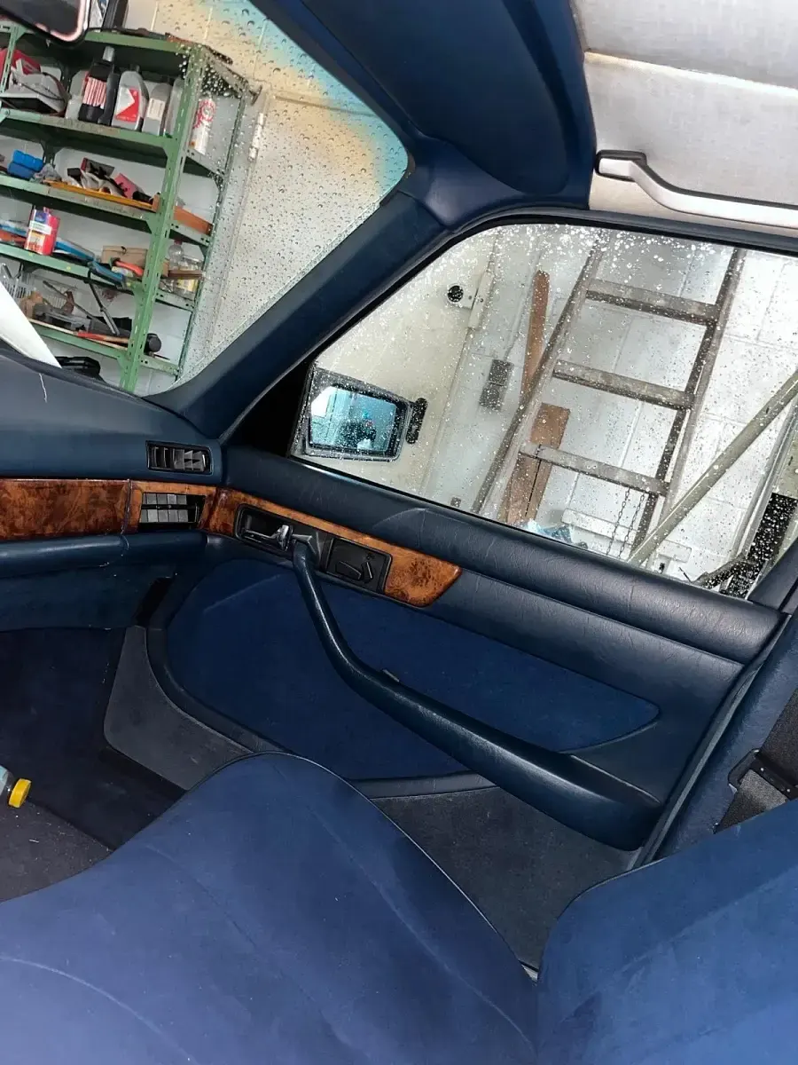 Gebraucht Mercedes 380 202 PS (148 kW) 1983 Weiß Limousine